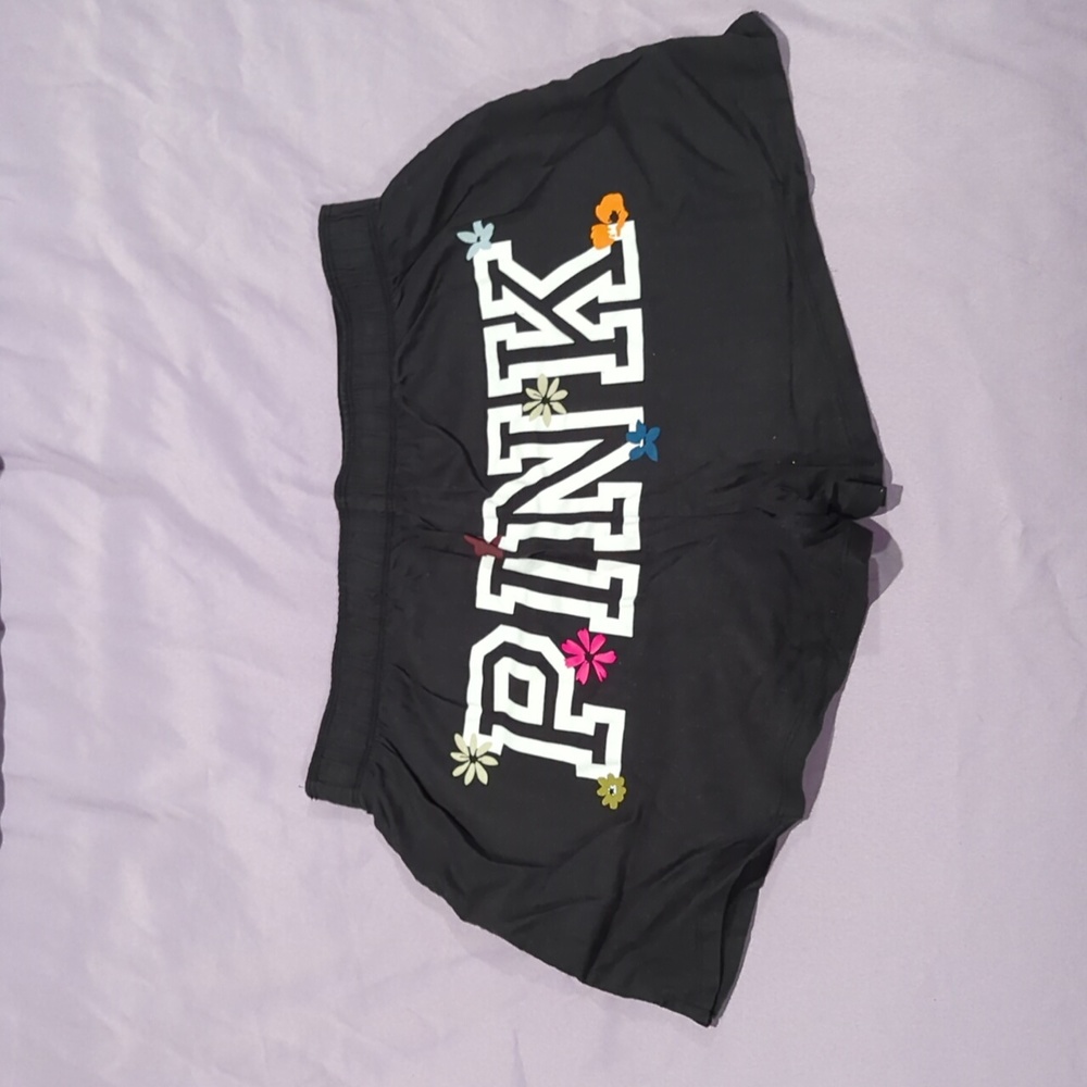 PINK XS boxy shorts